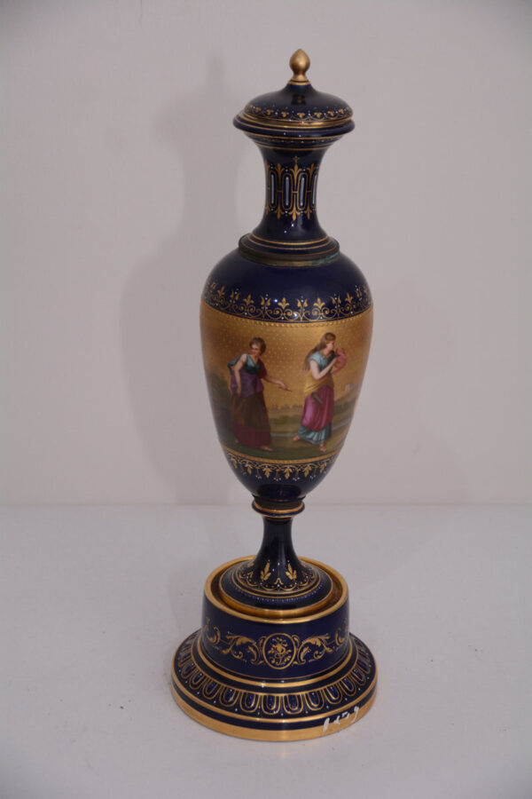 Product 211 - Image 2