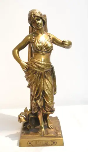 LARGE BRONZE ORIENTALIST GIRL STANDING
