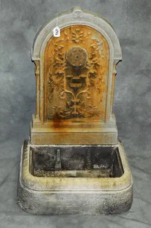 Cast stone fountain with basin garden ornament. H:32.5"