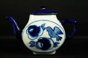 RUSSIAN PORCELAIN TEAPOT