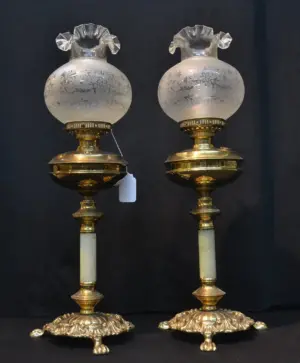 (Pr) BRASS & ONYX LAMPS WITH RUFFLED ETCHED SHADES
