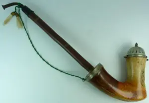 LARGE ANTIQUE CARVED PIPE OF NAPOLEAN