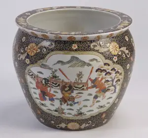 Mid 20th c . Chinese ceramic fishbowl