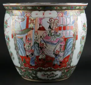 Large Chinese JardiniÄre. Asian Motif on Outside and