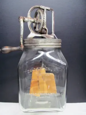 Vintage DAZEY Glass CHURN w/Wood Paddles ~ 4 Quart No.