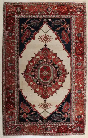 Fine Serapi Style Small Rug