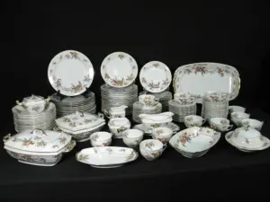 ROYAL EPIAG CZECHOSLOVAKIAN PORCELAIN DINNERWARE