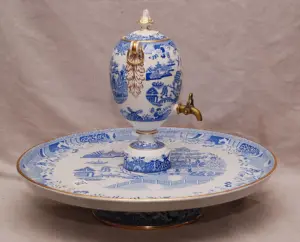 Unusual blue willow pattern revolving centerpiece