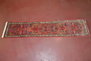 PERSIAN SAROUK RUNNER WITH BIRDS & DEER