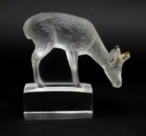 LALIQUE ART GLASS GRAZING FAWN FIGURE