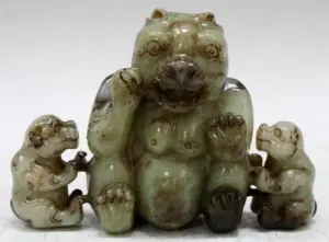 Chinese Hetian Carved Jade Mother Bear With Cubs