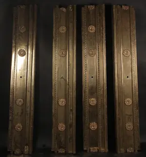 4 PIECES OF CAST BRONZE CROWN MOLDING W/ FRIEZE