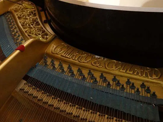 Musical Instruments : A c1915 baby grand piano by - Image 4