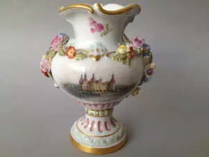 19TH CENTURY MEISSEN TOPOGRAPHICAL VASE