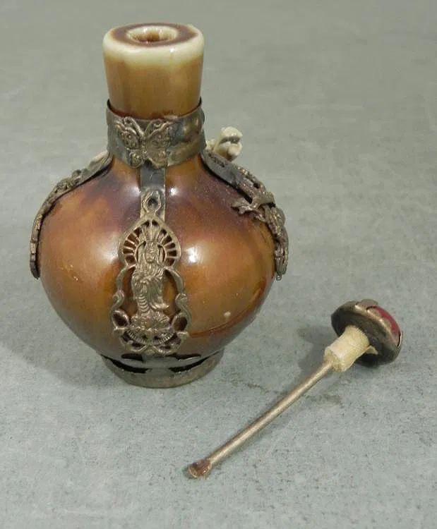 Antique Chinese Silver & Porcelain Dragon Snuff Bottle - Image 4