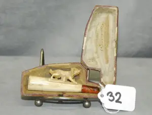 19th C Meerschaum figural pipe of dog in original case.