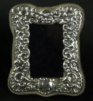 MEXICAN SILVER MINIATURE PHOTO FRAME