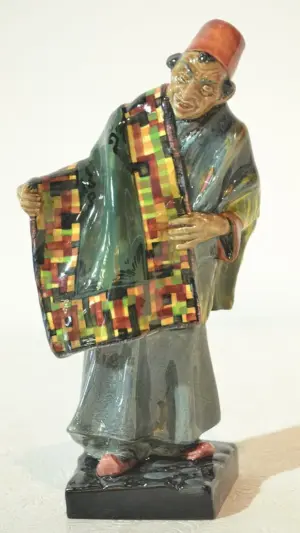 ROYAL DOULTON "CARPET SELLER" HN - 1484 ; 8 3/4"