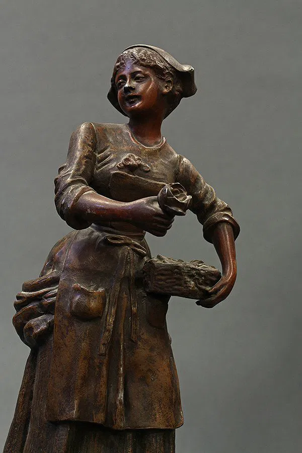 Continental figural clock garniture - Image 3